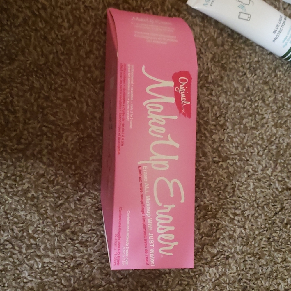 Make up eraser